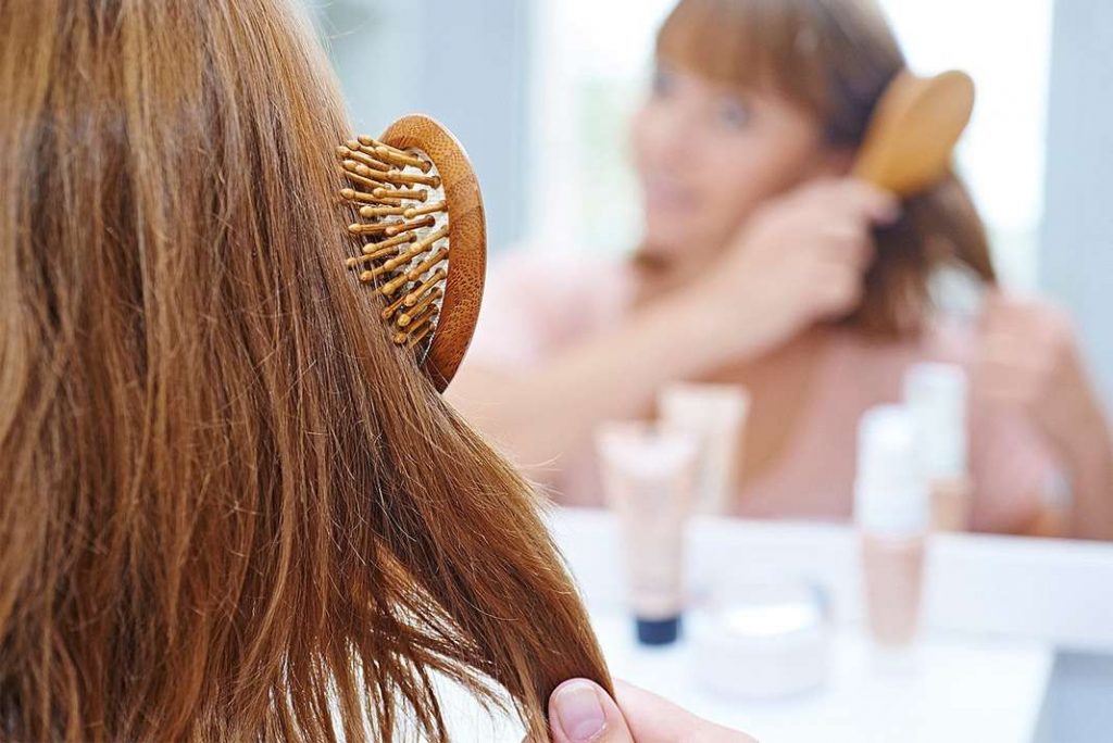Công dụng của Vitamin E đối với phụ nữ - giúp tóc khỏe mạnh hơn