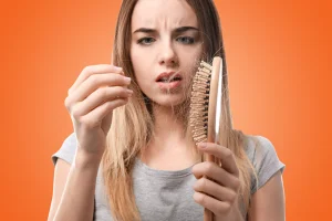 Theo dõi tình trạng rụng tóc