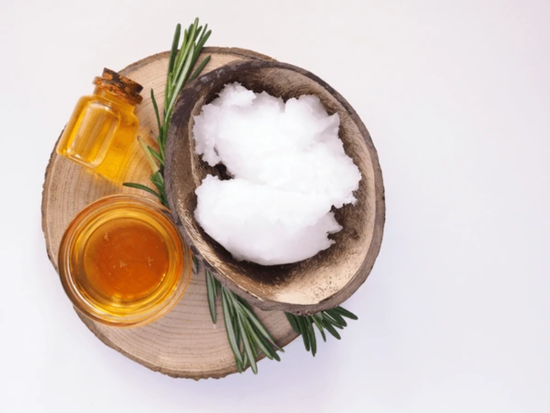 Tổng hợp 7 cách kích thích mọc tóc bằng dầu dừa hiệu quả 6 Kích thích mọc tóc nhanh bằng dầu dừa và mật ong