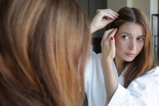 Rụng tóc sau sinh cần bổ sung vitamin gì? 11 Một số lưu ý khi rụng tóc sau sinh
