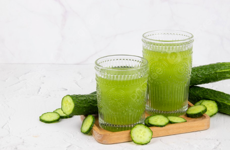 Nước ép dưa chuột giúp cải thiện tình trạng tóc khô và gãy rụng