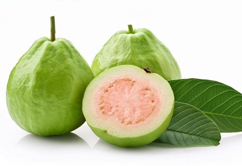 Vitamin C chứa nhiều trong ổi