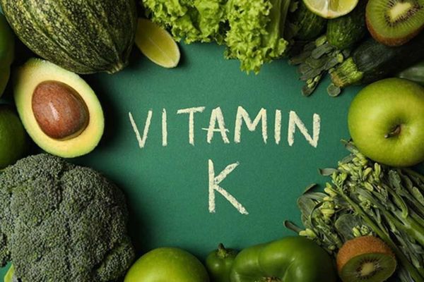 Vitamin K đóng vai trò cực kỳ quan trọng trong quá trình đông máu