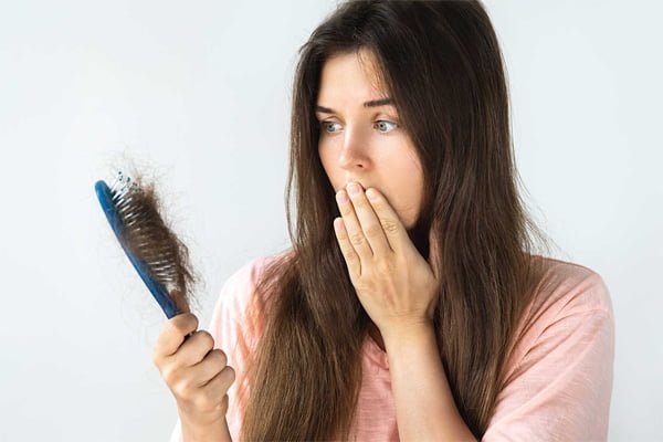 Thiếu vitamin B2 cũng gây nên tình trạng rụng tóc