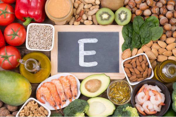 Bổ sung Vitamin E thông qua thực phẩm sử dụng hàng ngày