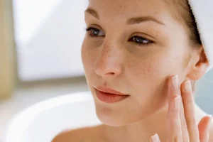 viên uống trị nám của nhật loại nào tốt