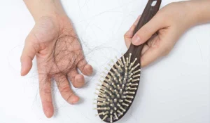 Rụng bao nhiêu sợi tóc là bình thường