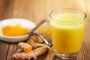 có nên uống tinh bột nghệ với collagen không