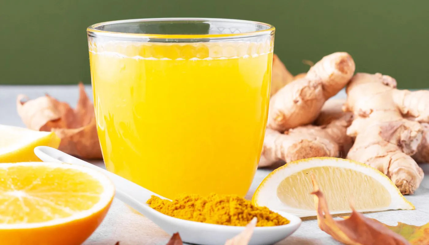 Công thức làm các loại nước uống đẹp da tức thì tại nhà 11 Nước detox cam và gừng giúp thanh lọc cơ thể