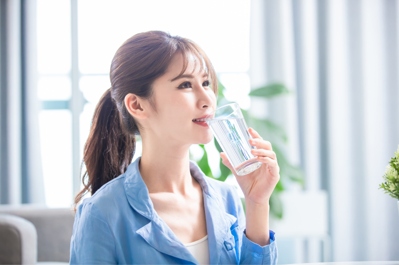 Không uống collagen sau khi ăn no