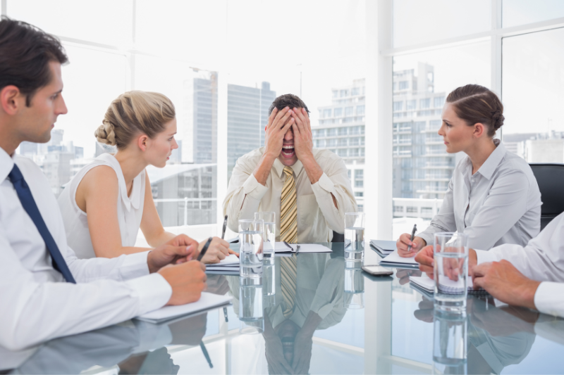 Mất ngủ kinh niên ảnh hưởng thế nào đến sức khỏe và cuộc sống? 5 Dễ cáu gắt vào ban ngày