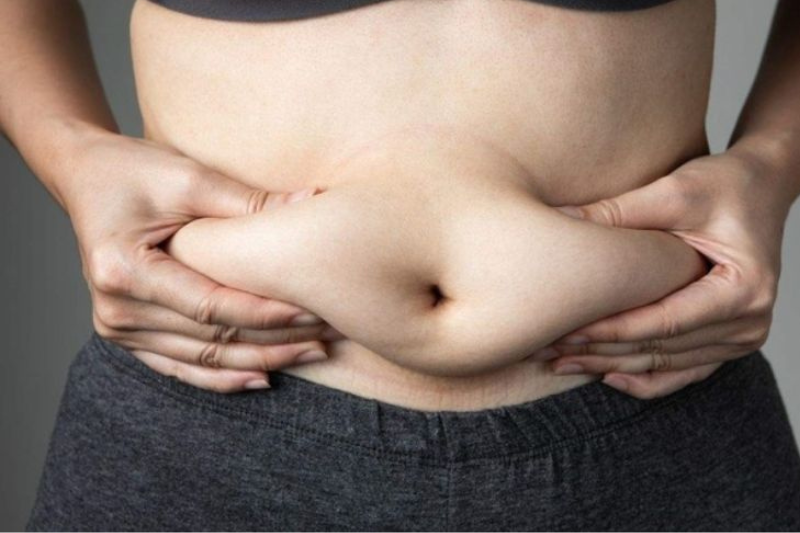 Thiếu ngủ khiến tích mỡ dưới vùng bụng