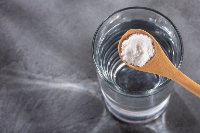 Pha bột collagen cùng nước lọc