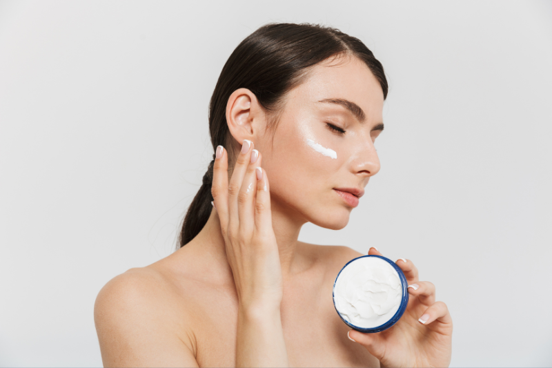 Viên collagen hỗ trợ cấp ẩm cho da, cải thiện kho da