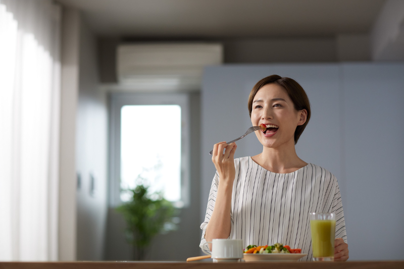 Thời điểm uống Glutathione giúp hấp thụ sinh khả dụng tối ưu 9 Không nên uống glutathione cùng bữa ăn