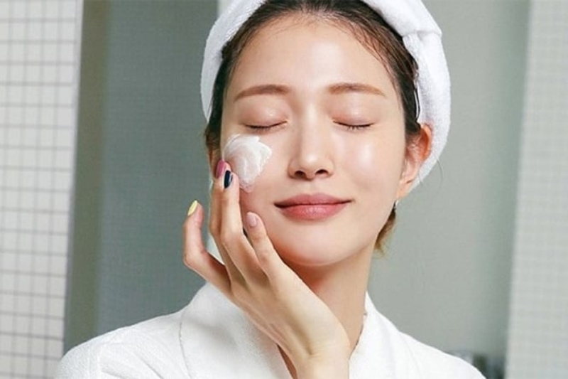 Vì Sao Uống Vitamin C Bị Nổi Mụn Và Cách Xử Lý Hiệu Quả 5 Chăm sóc da đúng cách sẽ giúp hạn chế tình trạng nổi mụn khi uống vitamin C