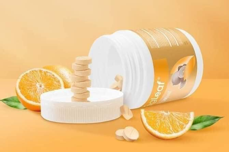 Vitamin C ngậm là cách bổ sung vitamin C dạng viên tan từ từ trong miệng