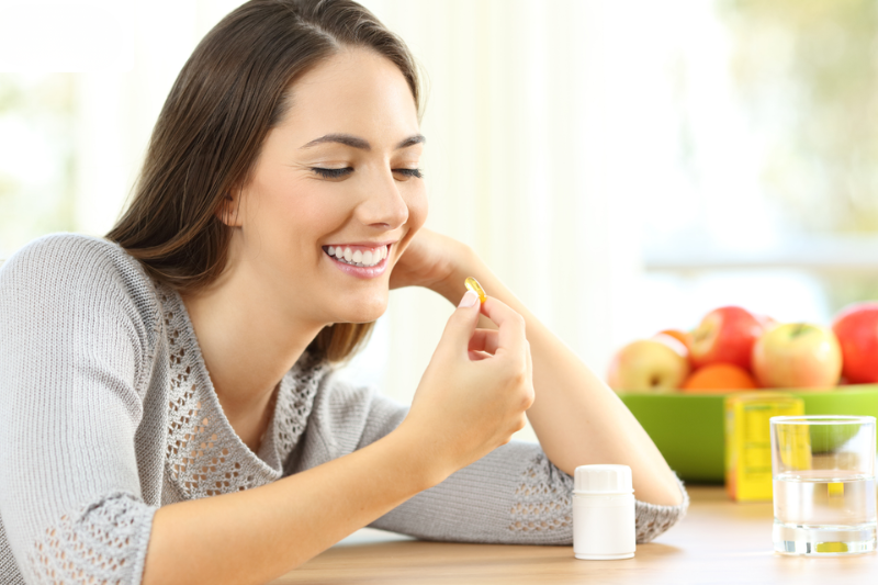 Nên sử dụng Omega-3 vào ban ngày, sau bữa ăn để cơ thể hấp thu và không có cảm giác bị tanh