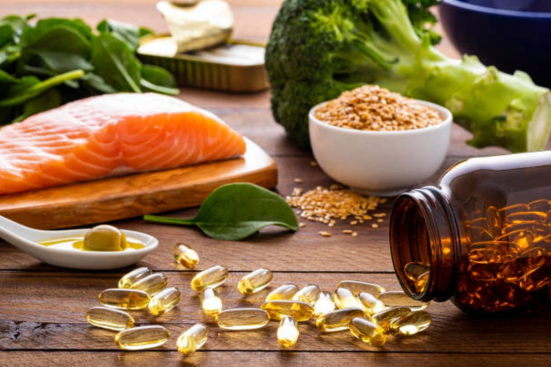 Uống omega-3 trong hoặc sau bữa ăn để cơ thể hấp thu dưỡng chất tốt hơn