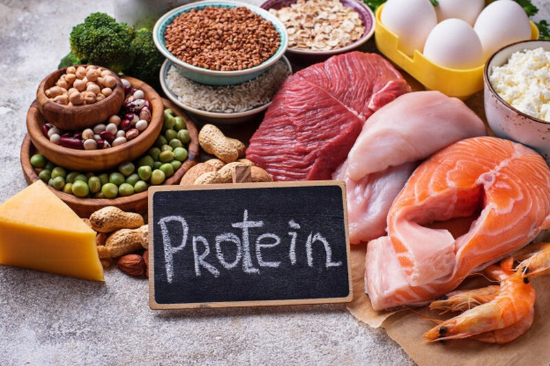 Bổ sung đầy đủ protein lành mạnh để giúp da phục hồi nhanh chóng