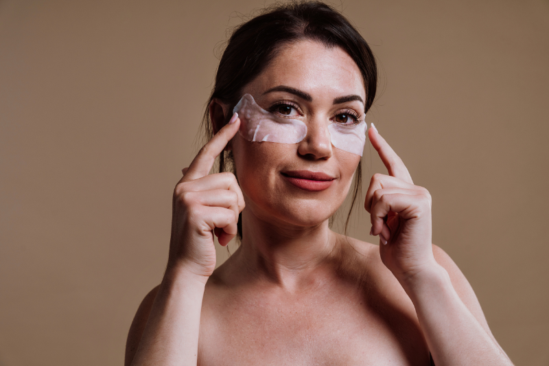 Tập thể dục đúng cách cũng giúp cải thiện quầng thâm dưới mắt