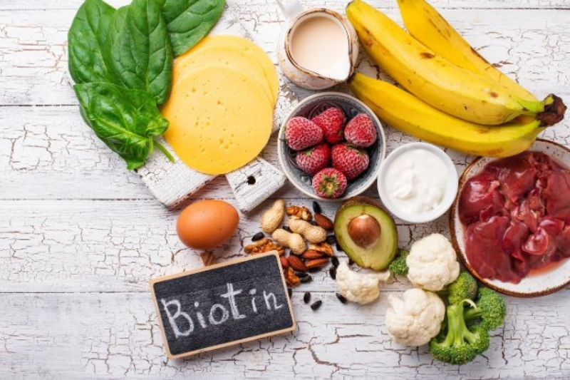 Biotin là gì, vai trò, tác dụng và cách bổ sung dưỡng chất 4 Biotin có nhiều trong rau củ, trứng, cá, thịt và các loại hạt giàu dinh dưỡng