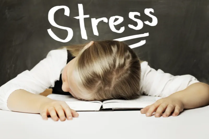 Sinh hoạt kém khoa học, stress gây hấp thụ dinh dưỡng kém