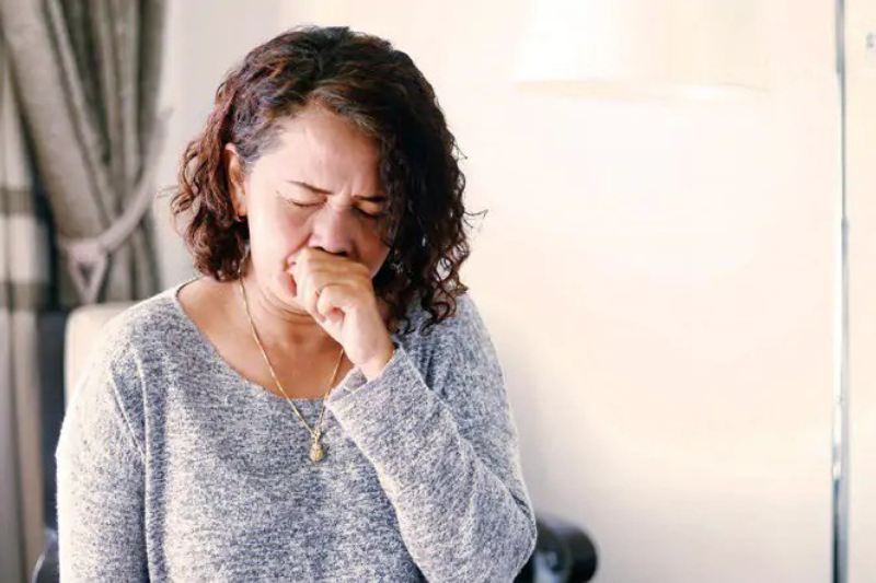 Hệ miễn dịch suy giảm sẽ khiến toàn bộ cơ thể yếu đi, quá trình lão hóa diễn ra nhanh chóng hơn.