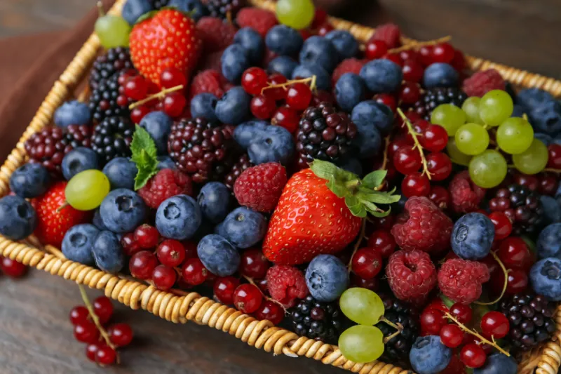 Các loại quả mọng cũng giàu polyphenols