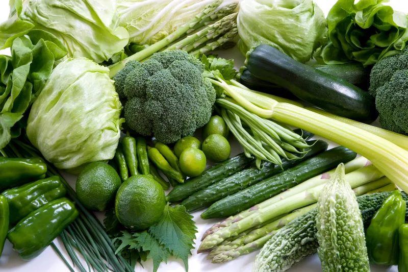 Rau lá xanh đậm