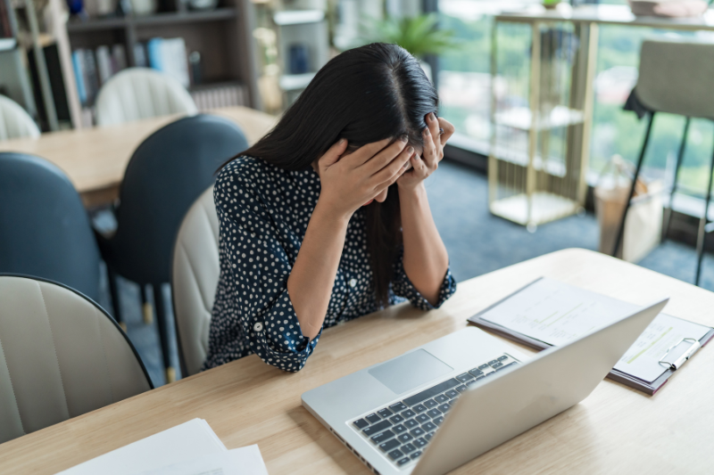 Stress kéo dài ảnh hưởng đến quá trình lão hóa như thế nào? 3 Stress mãn tính ảnh hưởng tiêu cực đến hormone