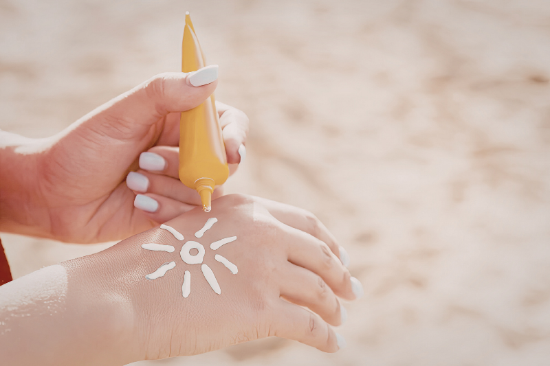 Mỗi ngày phơi nắng bao lâu để đủ vitamin D cho cơ thể 5 Kem chống nắng cũng làm giảm khả năng tổng hợp vitamin D